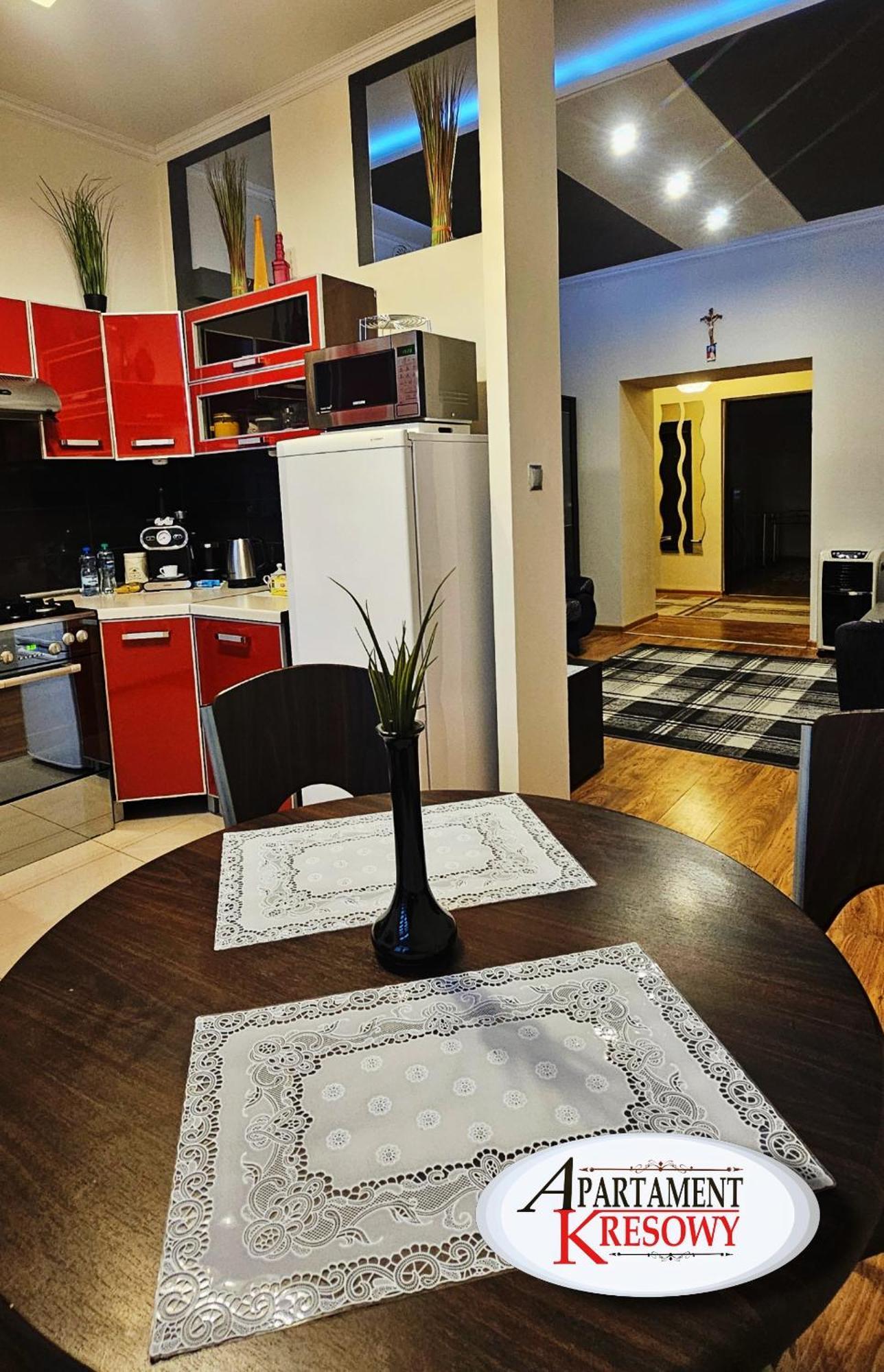Apartament Kresowy Parter 3 Pokoje Duza Lazienka Kabino-Wanna Spa Wi Fi Ekspres 2X Smart Tv Antresola Parking Free Plac Zabaw Bilet Na Aquapark 150M W Cenie Hrubieszow Exteriér fotografie